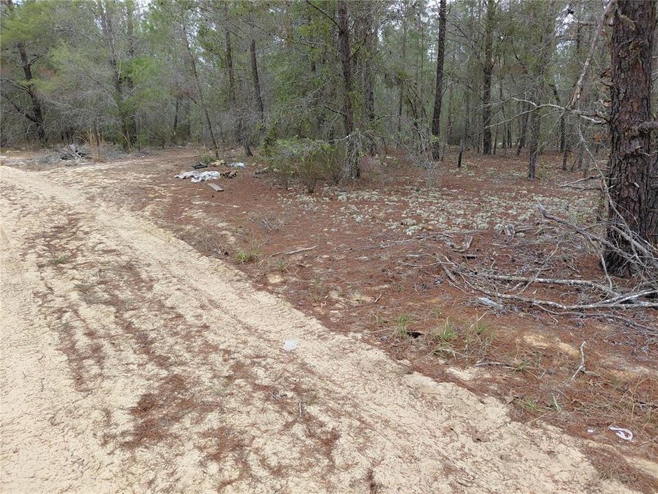 На продажу: $10,000 (0.11 acres)