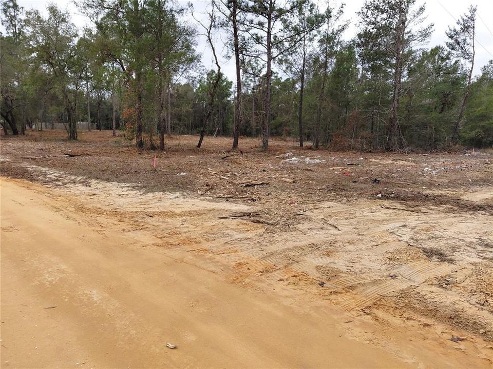 На продажу: $10,000 (0.11 acres)