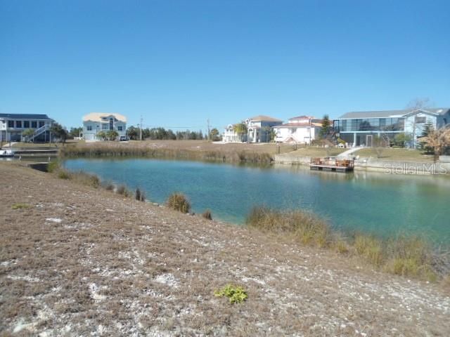 На продажу: $59,900 (0.24 acres)