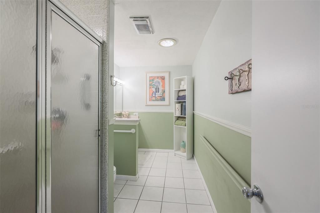 For Sale: $229,900 (2 beds, 2 baths, 1516 Square Feet)