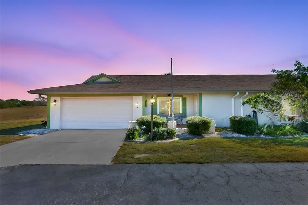 For Sale: $229,900 (2 beds, 2 baths, 1516 Square Feet)