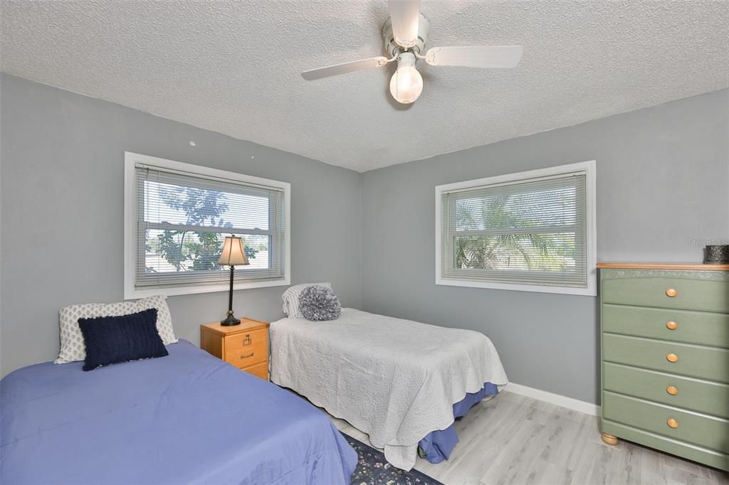 For Sale: $229,900 (2 beds, 2 baths, 1516 Square Feet)