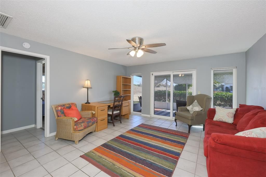 For Sale: $229,900 (2 beds, 2 baths, 1516 Square Feet)
