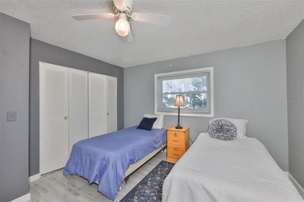 For Sale: $229,900 (2 beds, 2 baths, 1516 Square Feet)