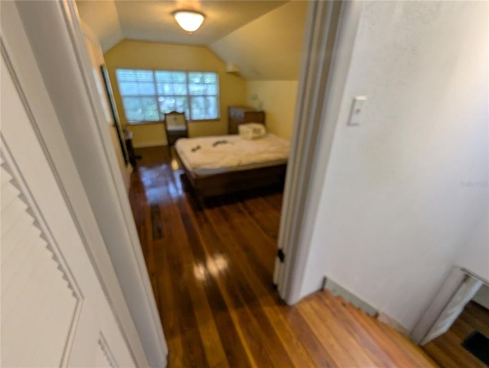 Active With Contract: $319,900 (4 beds, 1 baths, 1641 Square Feet)