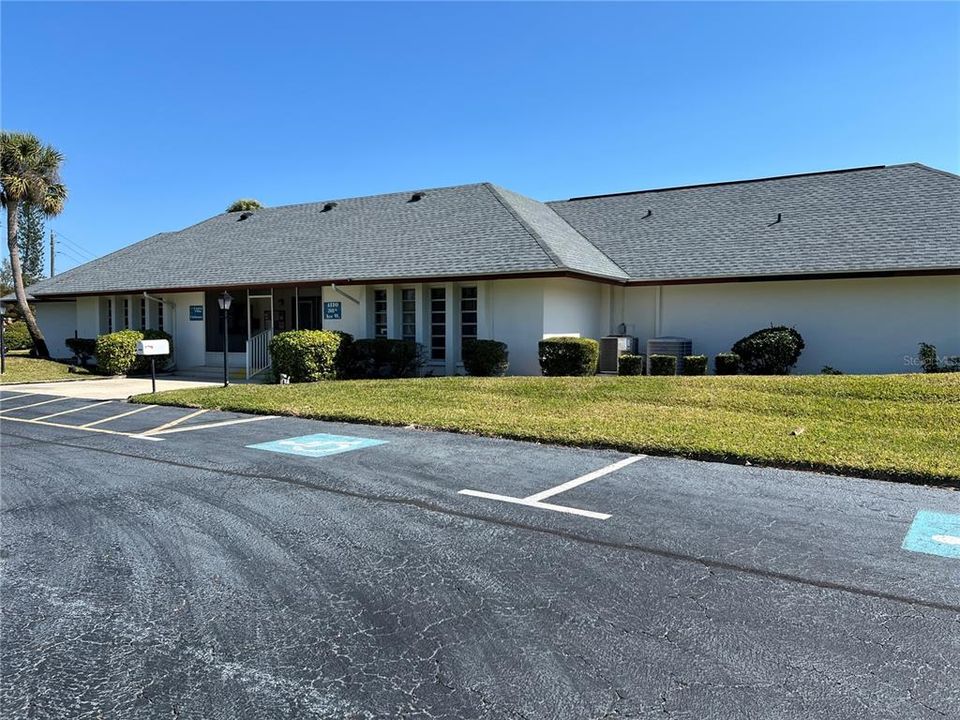 Под контрактом: $149,500 (2 спален, 2 ванн, 1015 Квадратных фут)