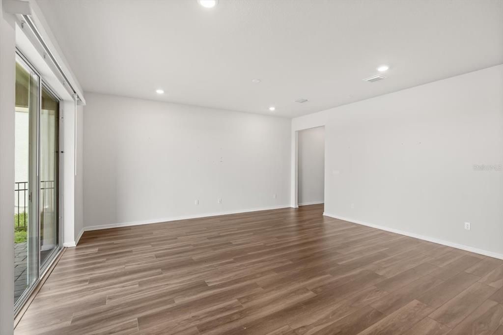 На продажу: $489,900 (5 спален, 3 ванн, 2590 Квадратных фут)