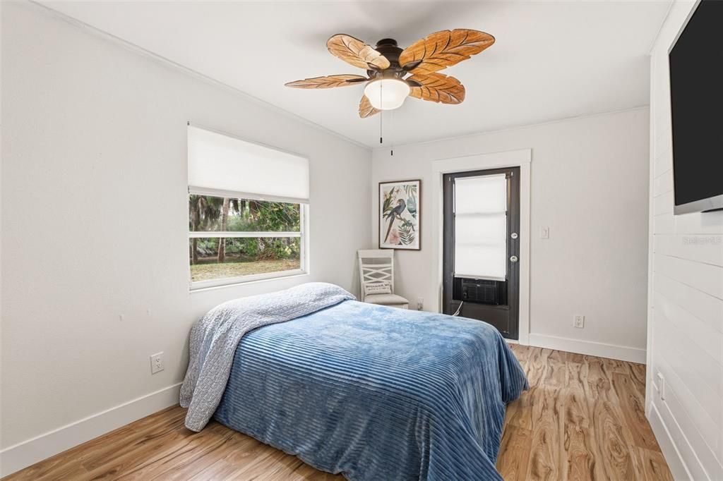 Activo con contrato: $374,000 (4 camas, 3 baños, 2708 Pies cuadrados)