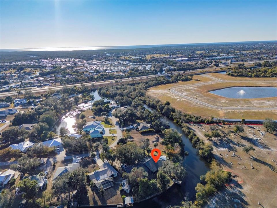 Activo con contrato: $374,000 (4 camas, 3 baños, 2708 Pies cuadrados)