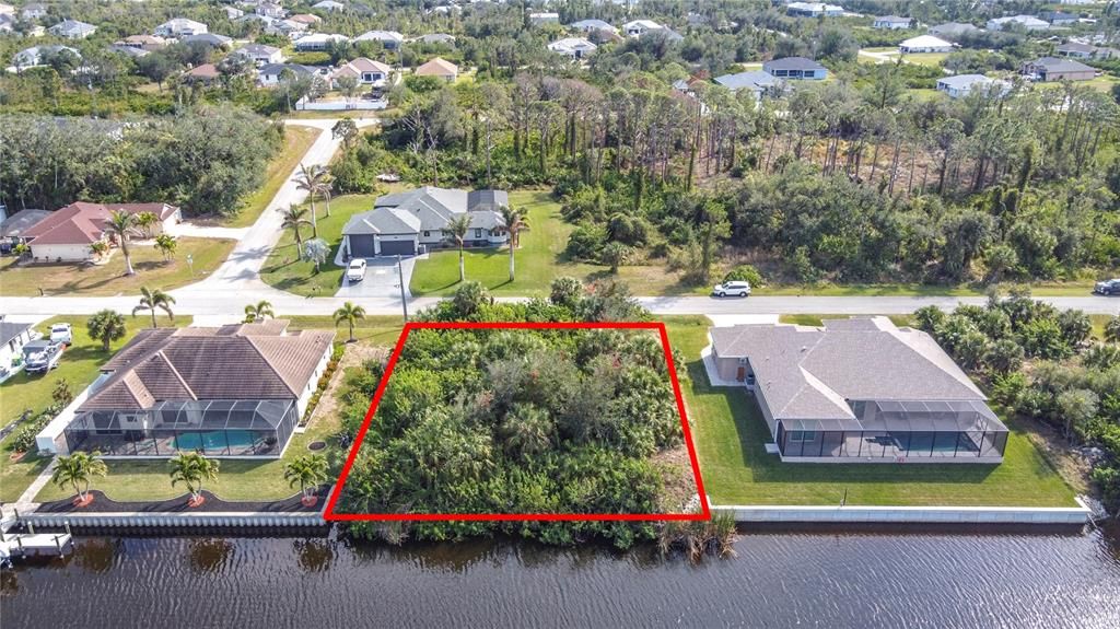 На продажу: $140,000 (0.30 acres)