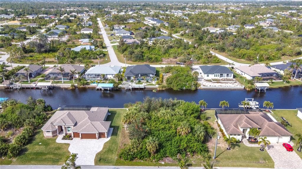На продажу: $140,000 (0.30 acres)