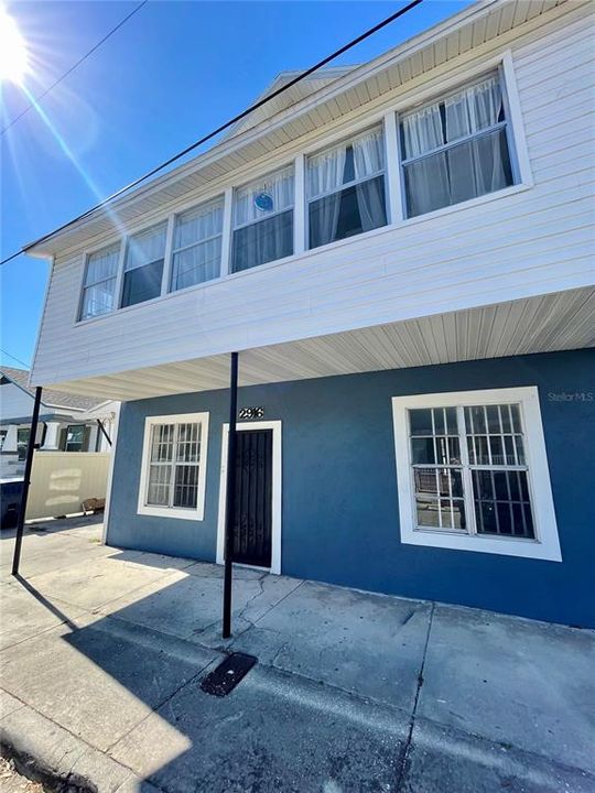 For Rent: $900 (1 beds, 1 baths, 500 Square Feet)