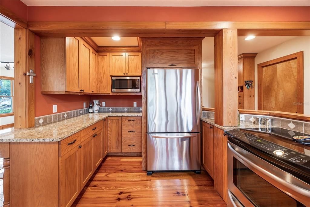 For Sale: $795,000 (4 beds, 2 baths, 3255 Square Feet)
