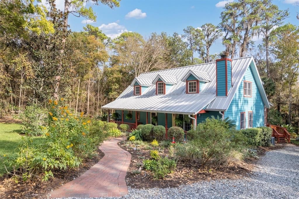 For Sale: $795,000 (4 beds, 2 baths, 3255 Square Feet)