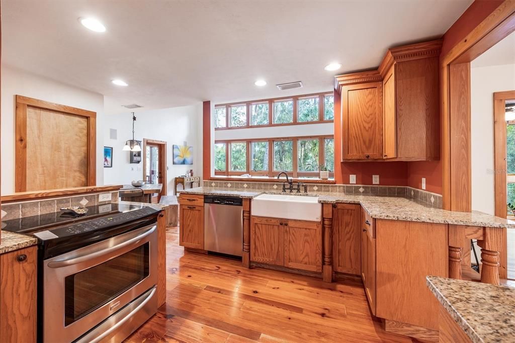 For Sale: $795,000 (4 beds, 2 baths, 3255 Square Feet)