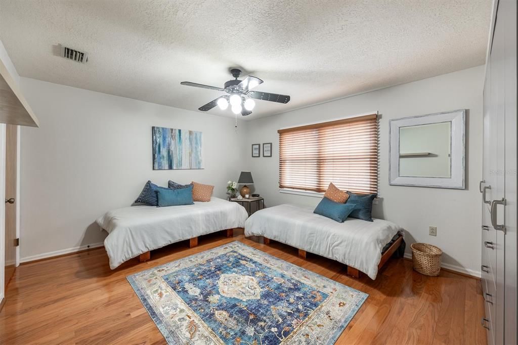For Sale: $795,000 (4 beds, 2 baths, 3255 Square Feet)