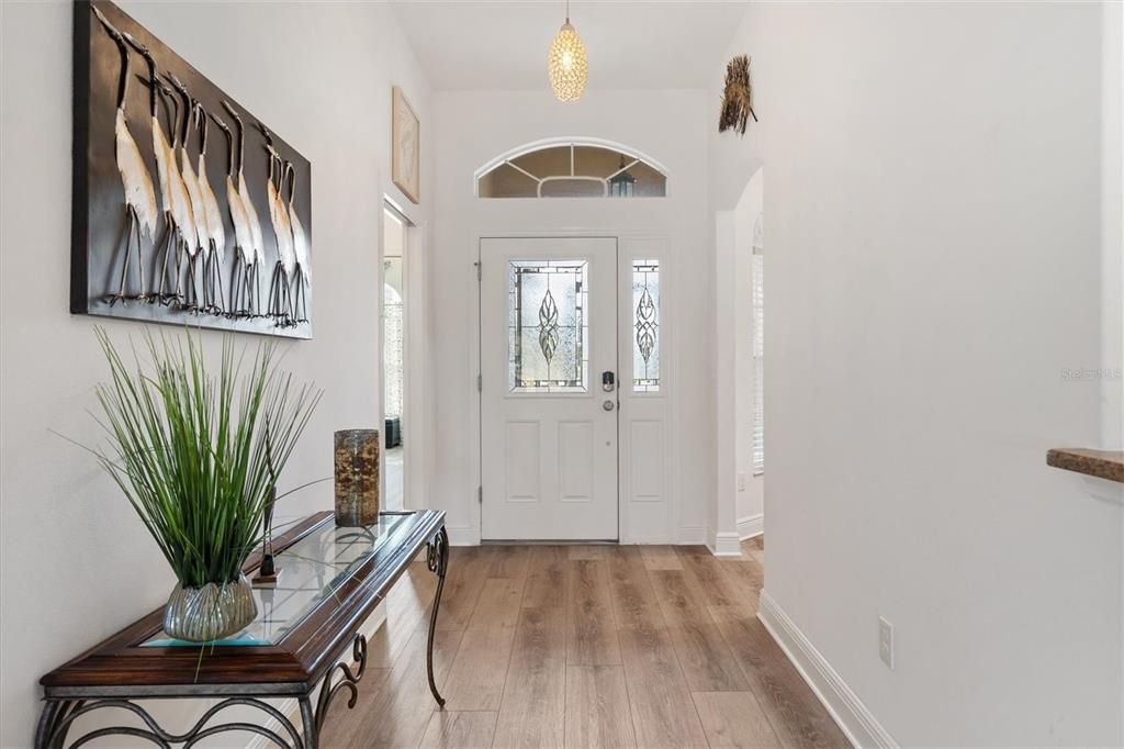 Activo con contrato: $875,000 (3 camas, 2 baños, 2097 Pies cuadrados)