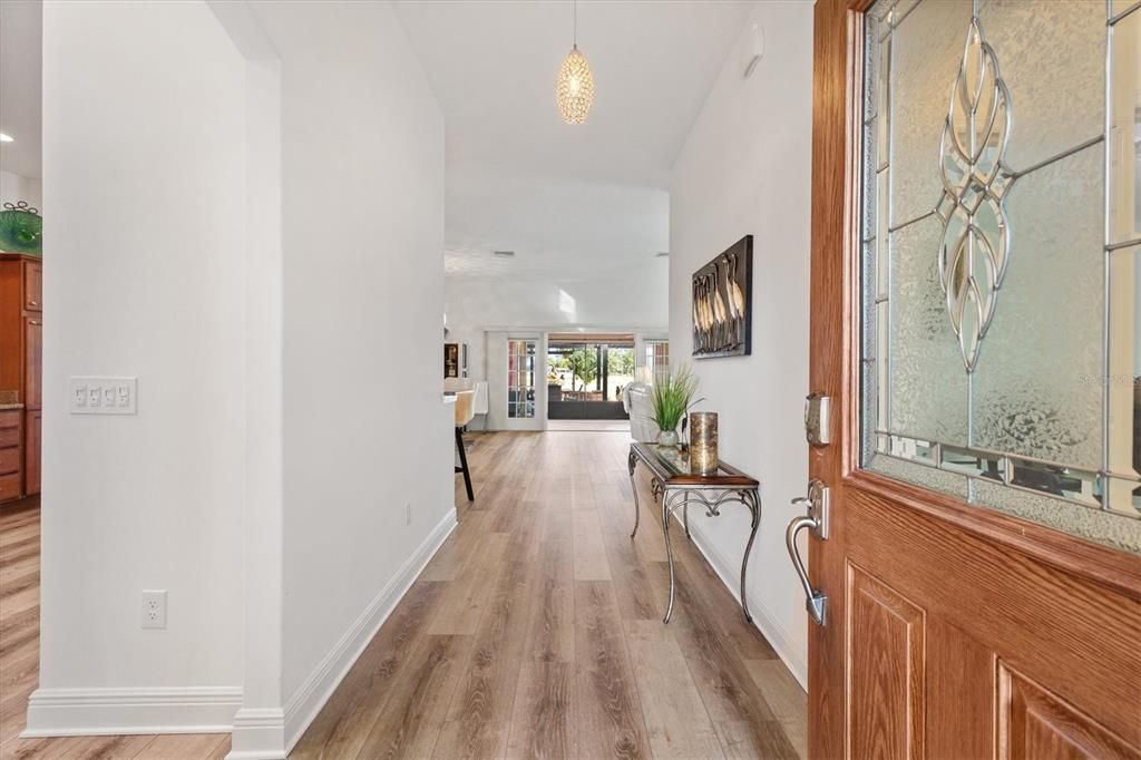 Activo con contrato: $875,000 (3 camas, 2 baños, 2097 Pies cuadrados)