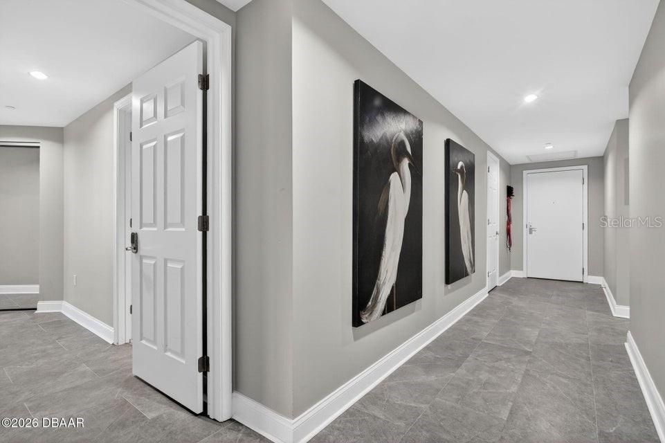 For Sale: $559,900 (3 beds, 3 baths, 2239 Square Feet)