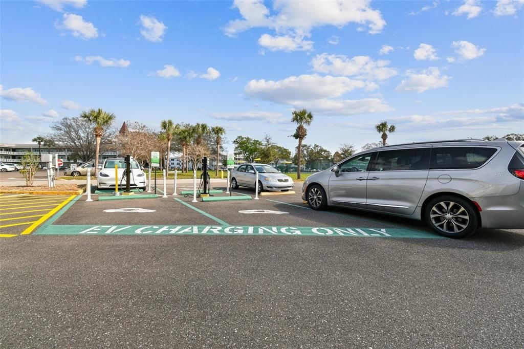 Под контрактом: $1,500 (2 спален, 2 ванн, 1100 Квадратных фут)