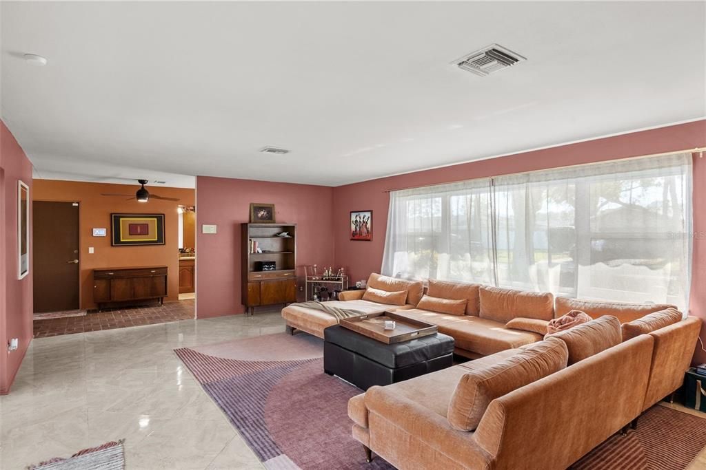 В аренду: $4,250 (3 спален, 3 ванн, 2322 Квадратных фут)