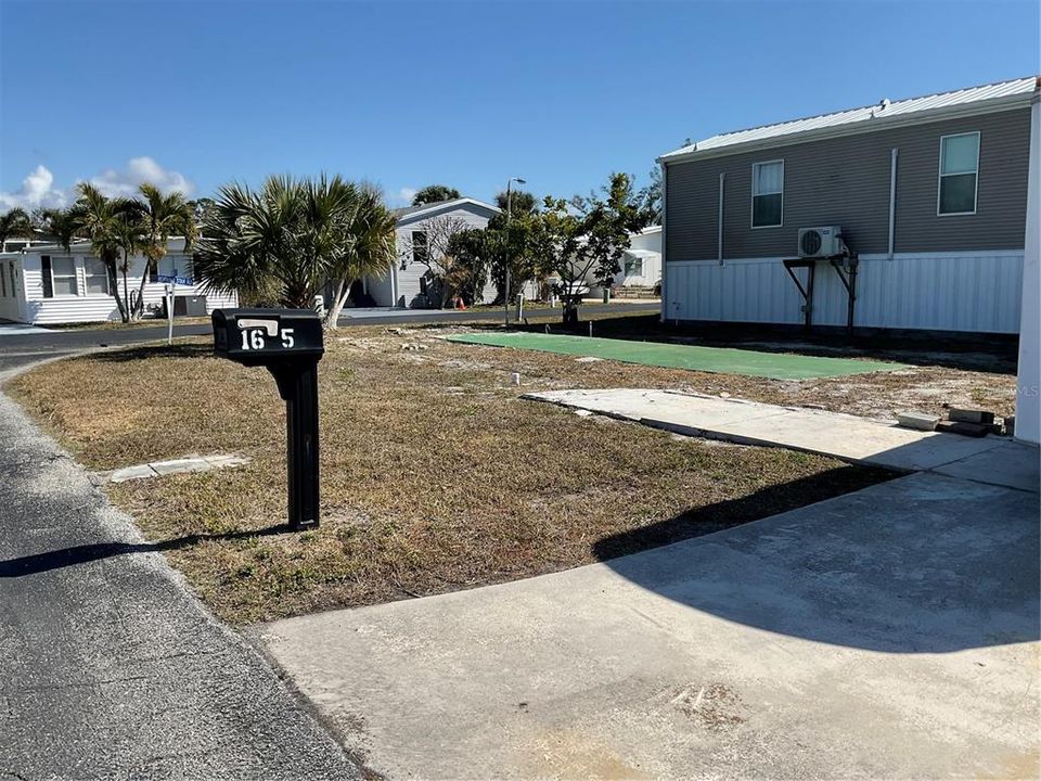 待售: $120,000 (0.08 acres)