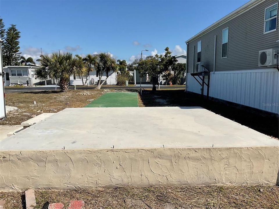 待售: $120,000 (0.08 acres)