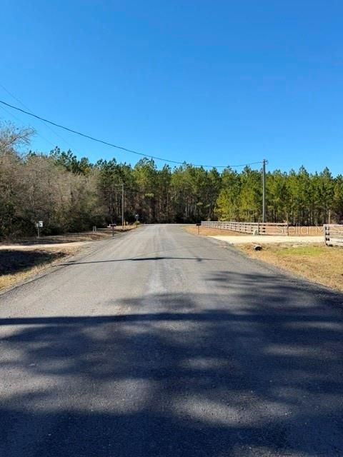 待售: $165,000 (1.54 acres)