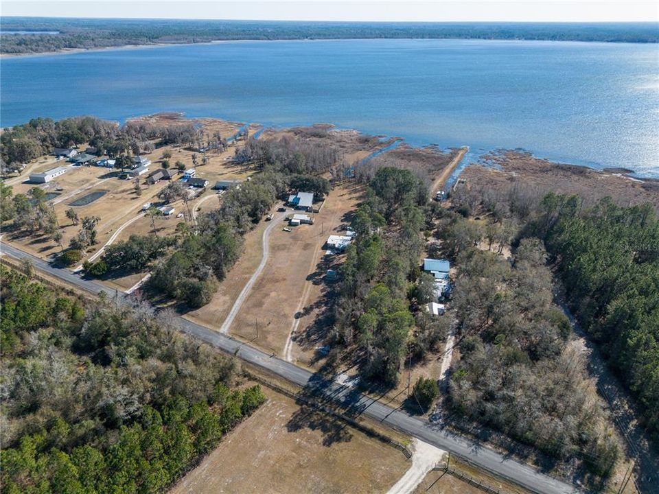 待售: $165,000 (1.54 acres)