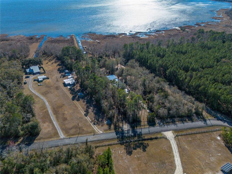 待售: $165,000 (1.54 acres)
