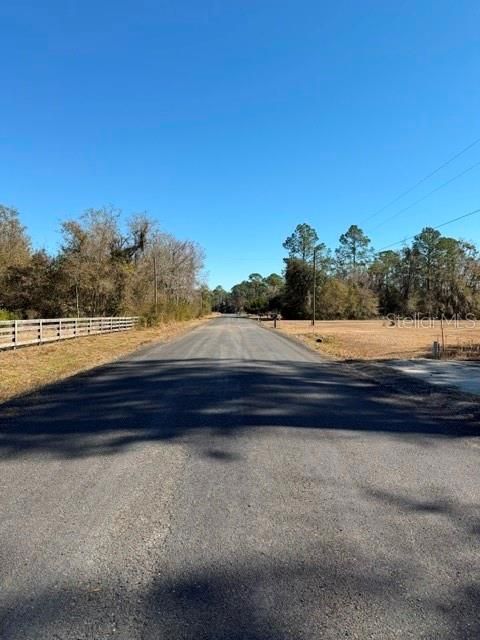 待售: $165,000 (1.54 acres)