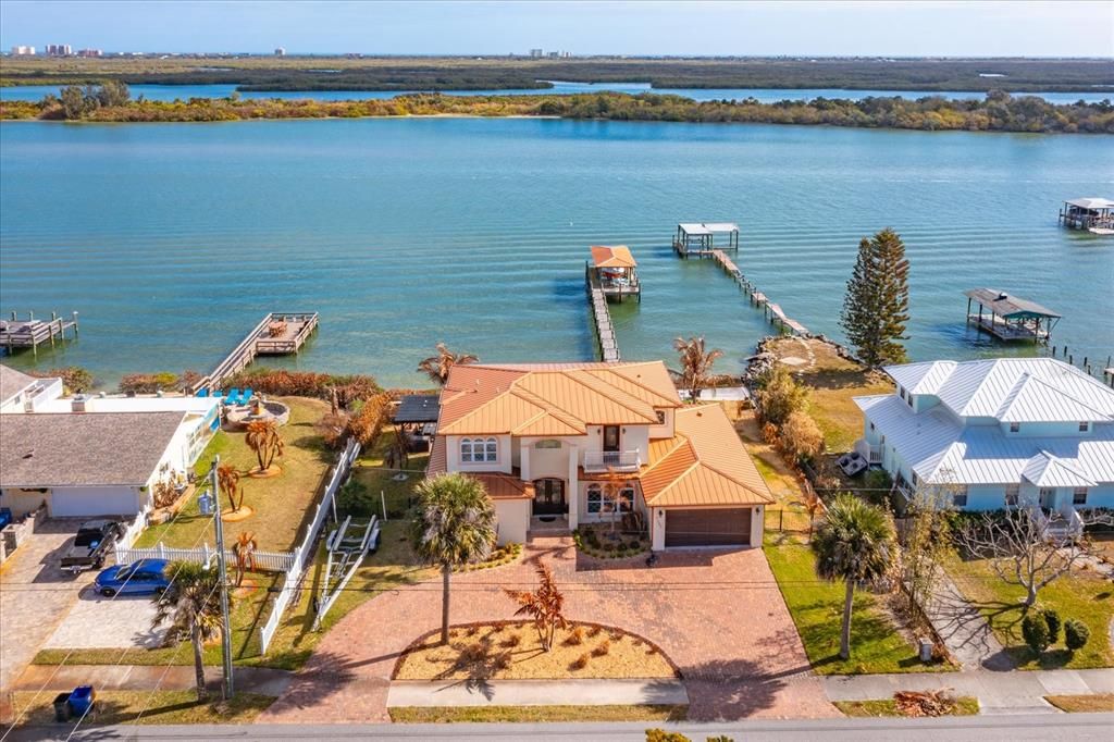 For Sale: $2,360,000 (4 beds, 3 baths, 2767 Square Feet)