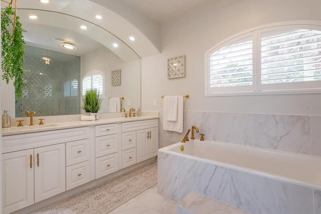 For Sale: $2,360,000 (4 beds, 3 baths, 2767 Square Feet)