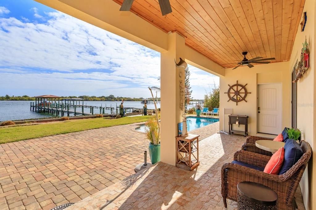 For Sale: $2,360,000 (4 beds, 3 baths, 2767 Square Feet)
