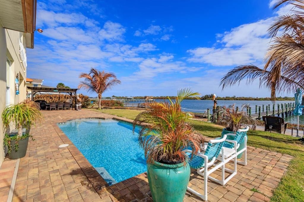 For Sale: $2,360,000 (4 beds, 3 baths, 2767 Square Feet)