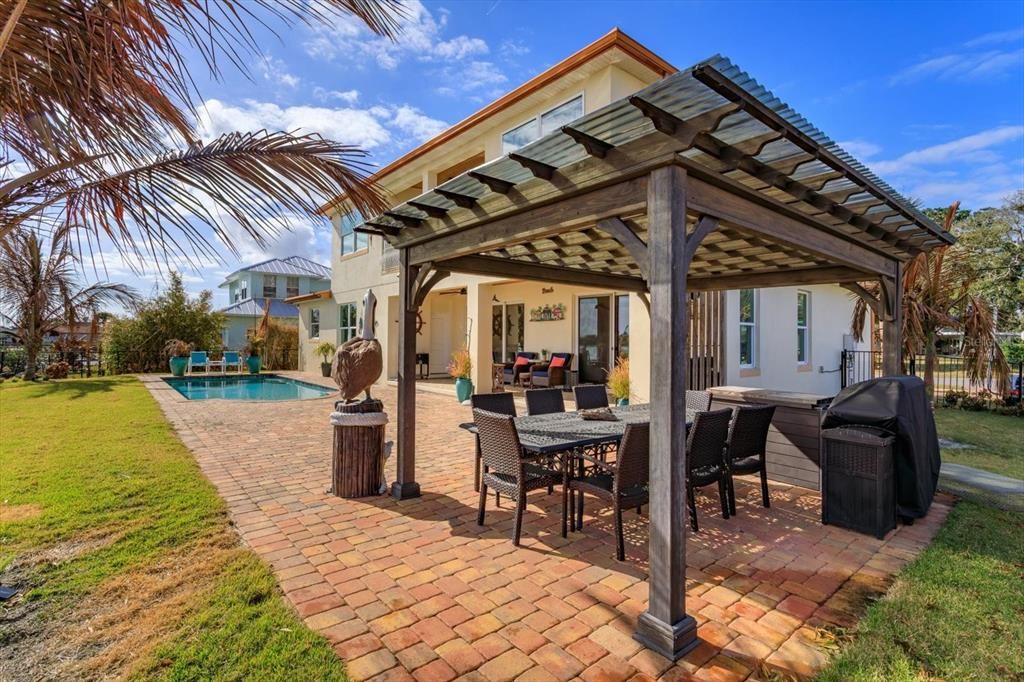 For Sale: $2,360,000 (4 beds, 3 baths, 2767 Square Feet)