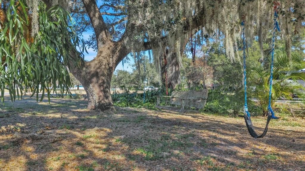 For Sale: $389,900 (3 beds, 2 baths, 1812 Square Feet)