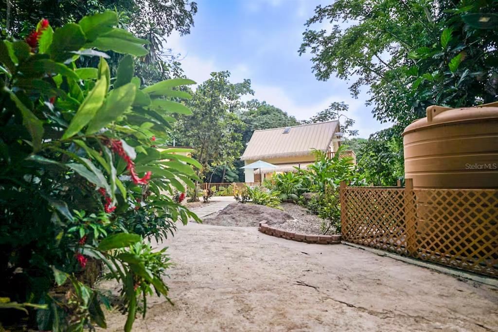 На продажу: $1,995,000 (5 спален, 5 ванн, 3500 Квадратных фут)