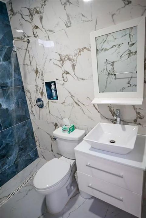 На продажу: $1,995,000 (5 спален, 5 ванн, 3500 Квадратных фут)