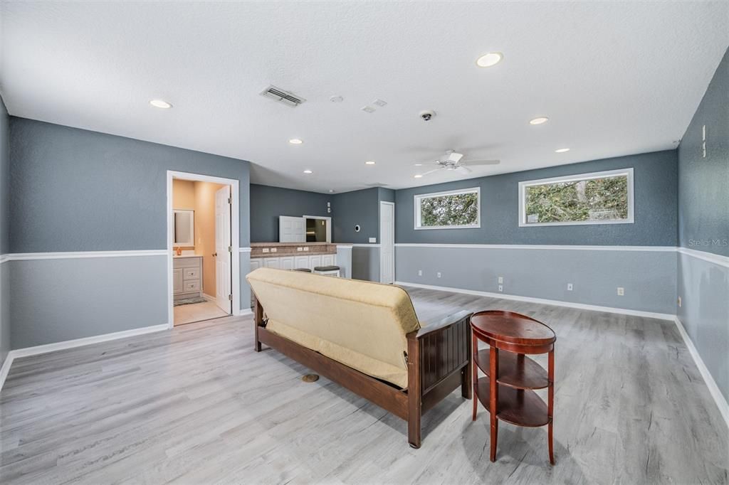 Active With Contract: $475,900 (3 beds, 3 baths, 2703 Square Feet)