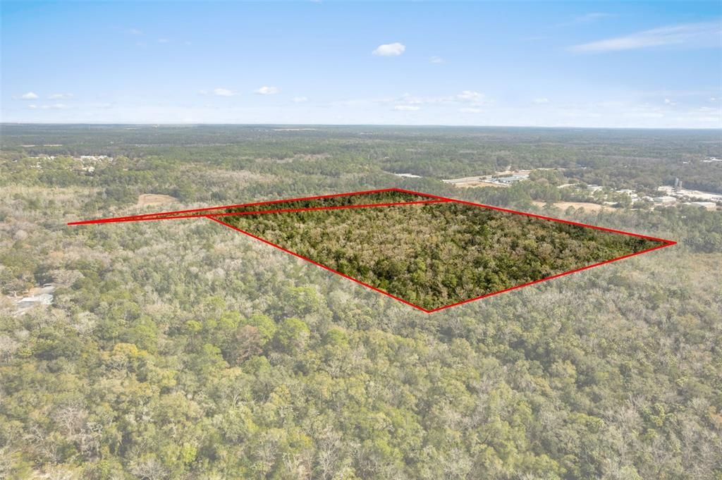 En Venta: $1,311,000 (49.23 acres)