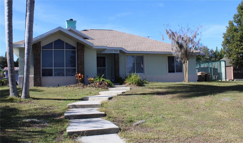 For Sale: $335,000 (3 beds, 2 baths, 1960 Square Feet)