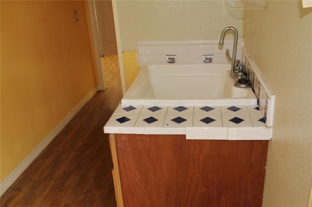 For Sale: $335,000 (3 beds, 2 baths, 1960 Square Feet)