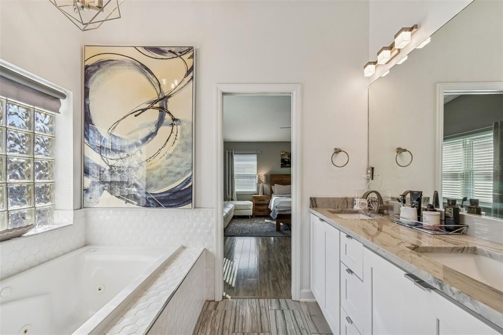 En Venta: $669,900 (2 camas, 3 baños, 1918 Pies cuadrados)