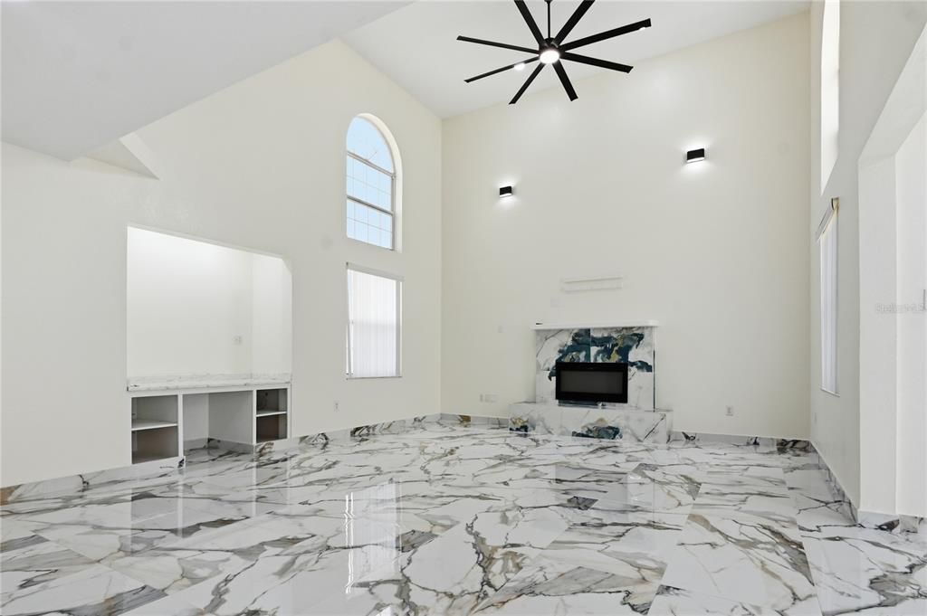 En Venta: $495,000 (4 camas, 3 baños, 2727 Pies cuadrados)