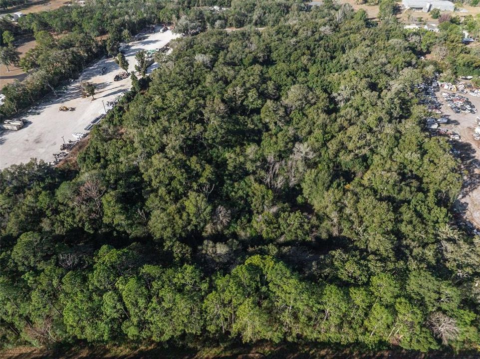 待售: $675,000 (15.70 acres)