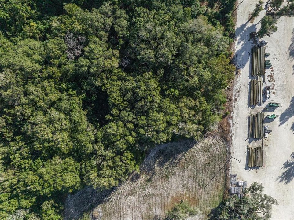 待售: $675,000 (15.70 acres)