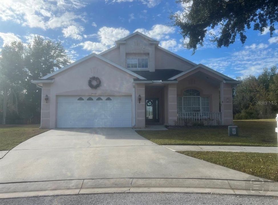 Recently Sold: $325,000 (4 beds, 2 baths, 2348 Square Feet)