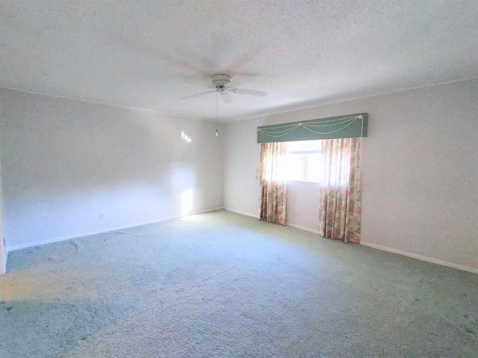 For Sale: $120,000 (2 beds, 2 baths, 1764 Square Feet)