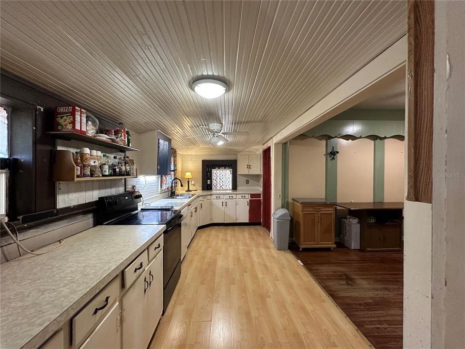For Sale: $219,000 (4 beds, 3 baths, 2382 Square Feet)